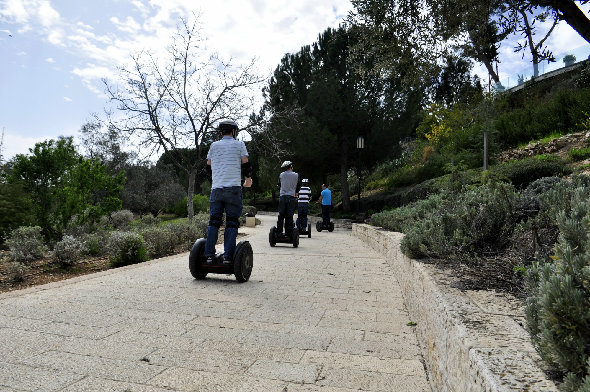 טיולי סגווי בארמון הנציב - תמונה מאתר סגווי בעיר